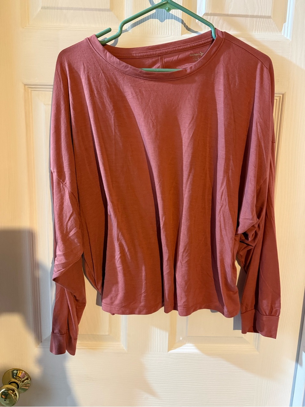 Women's Relaxed Long-Sleeve Top